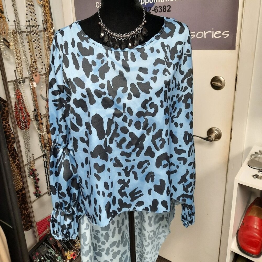 Women's blue top
